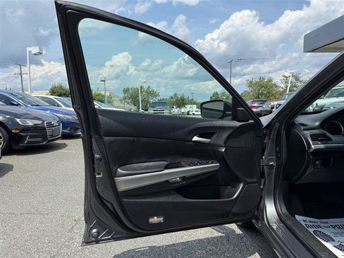 Used 2009 Honda Accord EX-L image 16