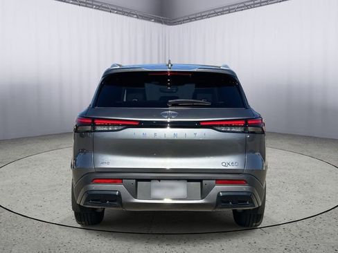 Used 2025 INFINITI QX60 Luxe w/ Vision Package image 8