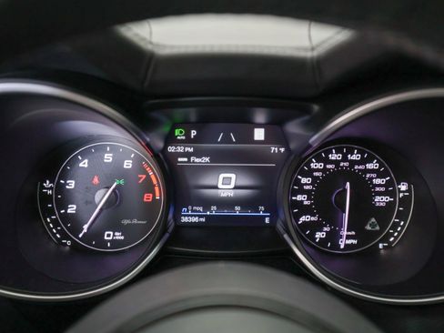 Used 2022 Alfa Romeo Stelvio Quadrifoglio w/ Active Assist Plus Package AWD/4WD image 31