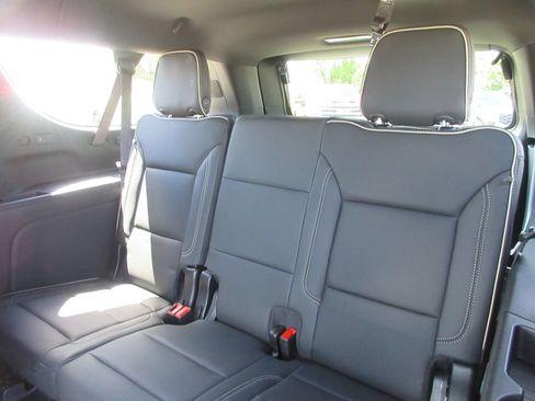 New 2026 GMC Yukon XL Elevation w/ Elevation Premium Package AWD/4WD image 14