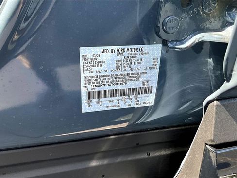 New 2026 Ford Explorer Active RWD image 8