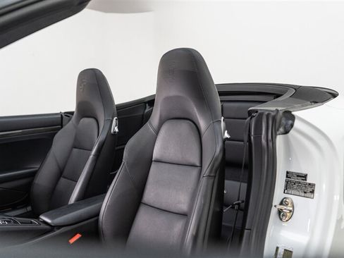 Used 2015 Porsche 911 Turbo S AWD/4WD image 35