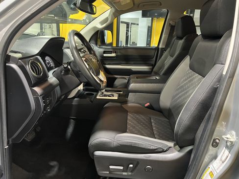 Used 2018 Toyota Tundra SR5 image 14