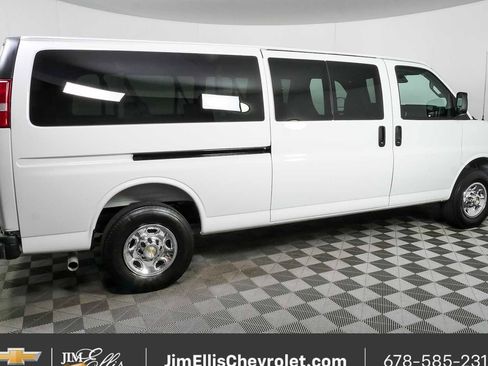 Certified 2025 Chevrolet Express 3500 LT w/ LT Preferred Equipment Group RWD image 2