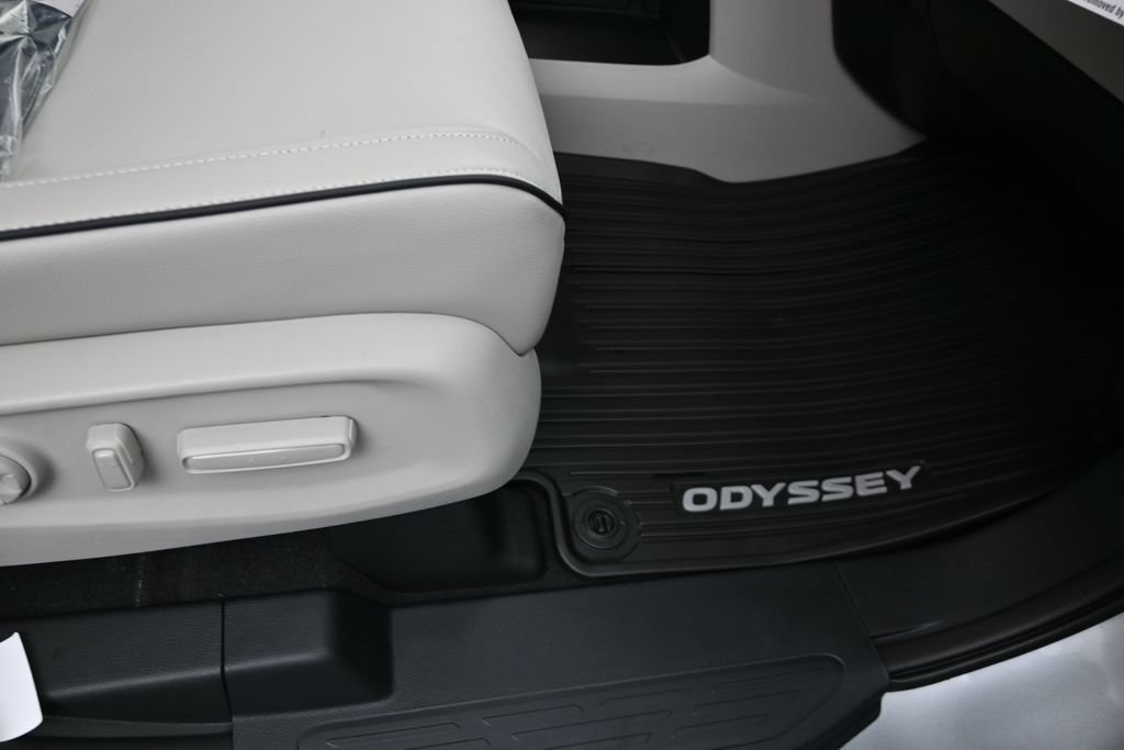 New 2027 Honda Odyssey Touring image 10