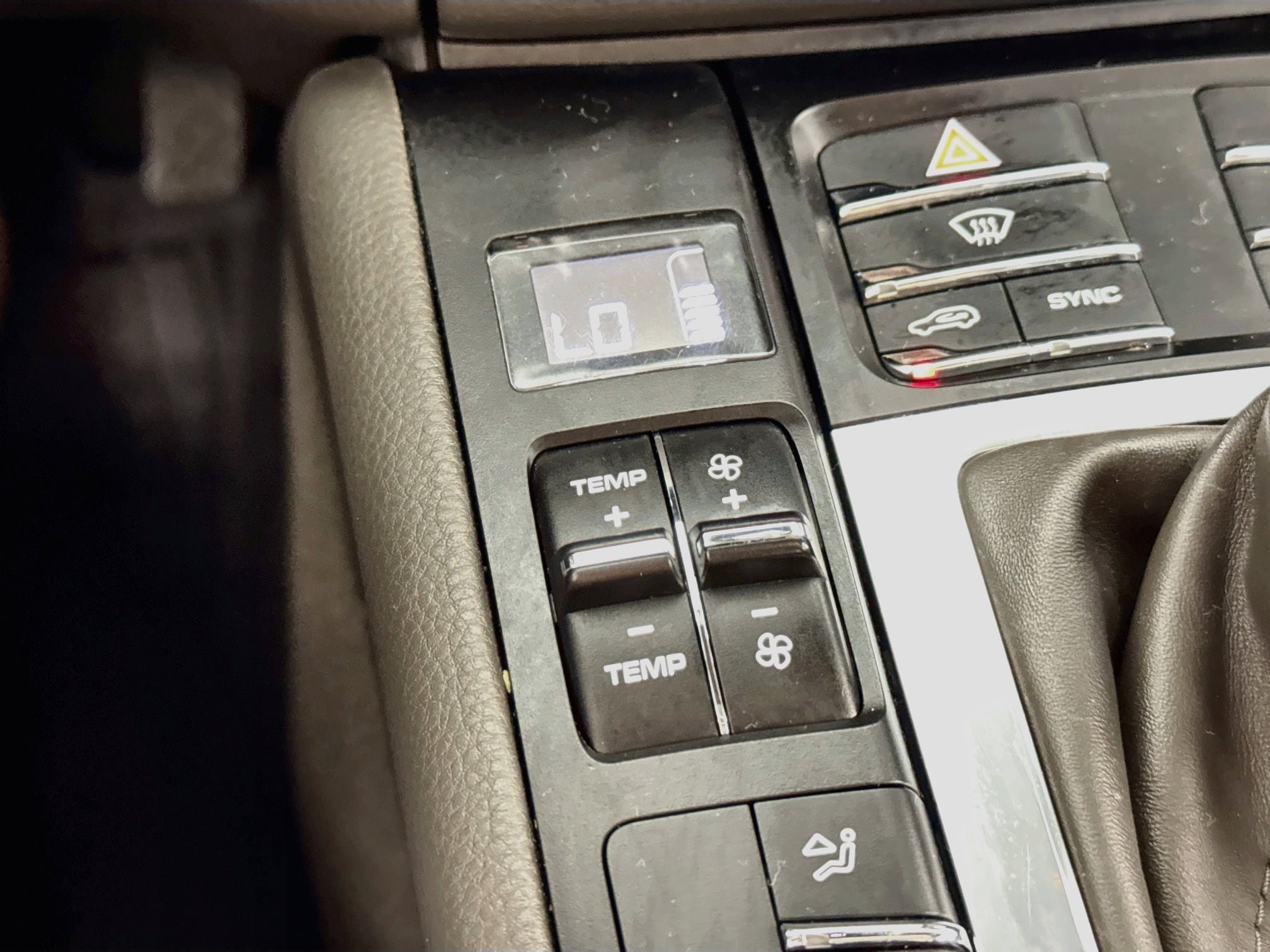 Used 2018 Porsche Macan AWD/4WD image 19