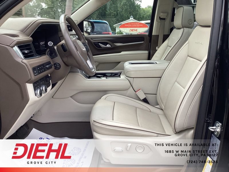 Certified 2022 GMC Yukon Denali w/ Denali Premium Package AWD/4WD image 32