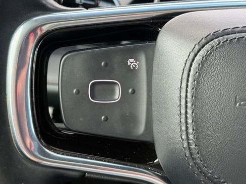 Used 2024 Lincoln Nautilus Reserve w/ Equipment Group 202A image 22