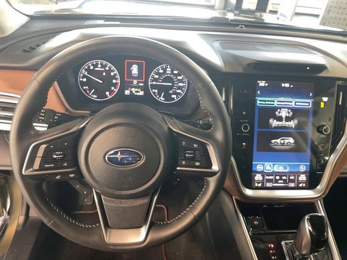 Used 2020 Subaru Outback Touring image 11