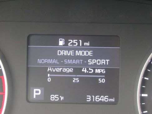 Used 2021 Kia Seltos S image 34