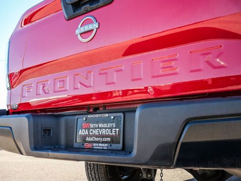 Used 2022 Nissan Frontier S RWD image 10