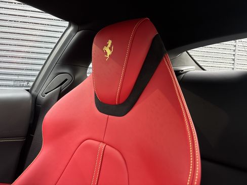 Used 2022 Ferrari Roma RWD image 24