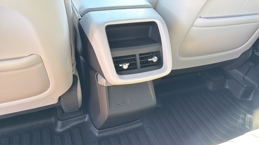 Certified 2024 Cadillac Lyriq Sport AWD/4WD image 23