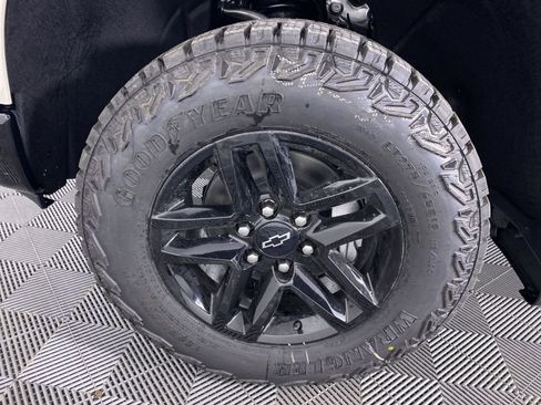 New 2026 Chevrolet Silverado 1500 Custom Trail Boss AWD/4WD image 14