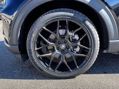 Used 2022 Ford Explorer XLT w/ Equipment Group 202A image 29