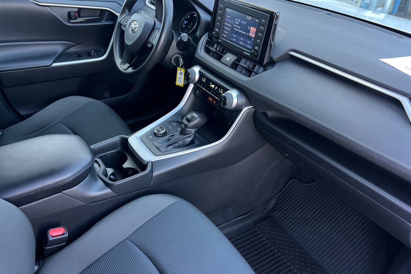 Certified 2021 Toyota RAV4 LE AWD/4WD image 16