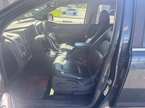 Used 2017 GMC Canyon SLT w/ Driver Alert Package AWD/4WD image 9