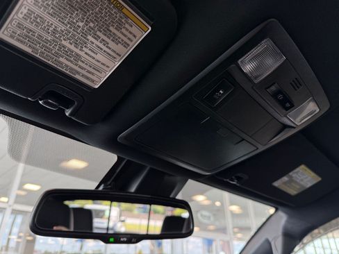 Used 2019 Toyota Tacoma TRD Sport AWD/4WD image 31