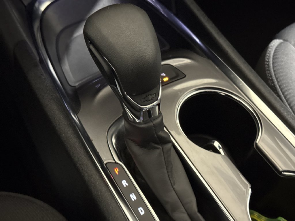 Used 2025 Chevrolet Malibu LT FWD image 17