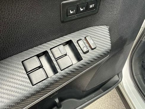 Used 2013 Toyota RAV4 Limited image 10