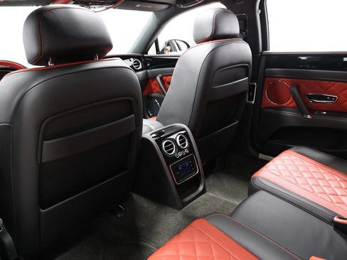 Used 2018 Bentley Flying Spur S V8 w/ Black Edition AWD/4WD image 63