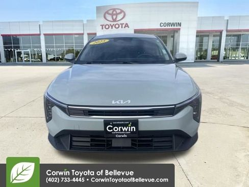 Used 2025 Kia K4 LXS image 7