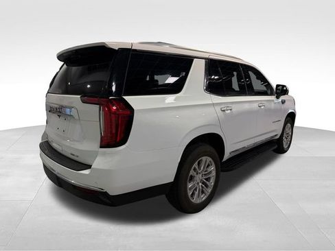 Used 2024 GMC Yukon SLT RWD image 4