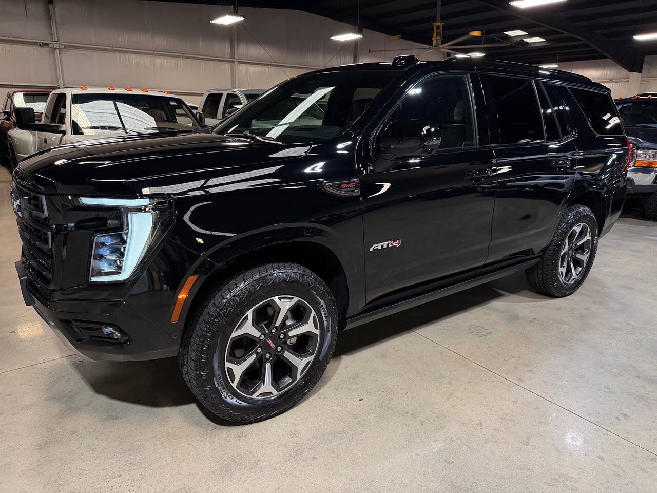 Used 2026 GMC Yukon AT4 Ultimate w/ LPO, Floor Liner Package AWD/4WD image 10