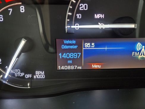 Used 2017 Cadillac XT5 Luxury w/ Driver Awareness Package image 40