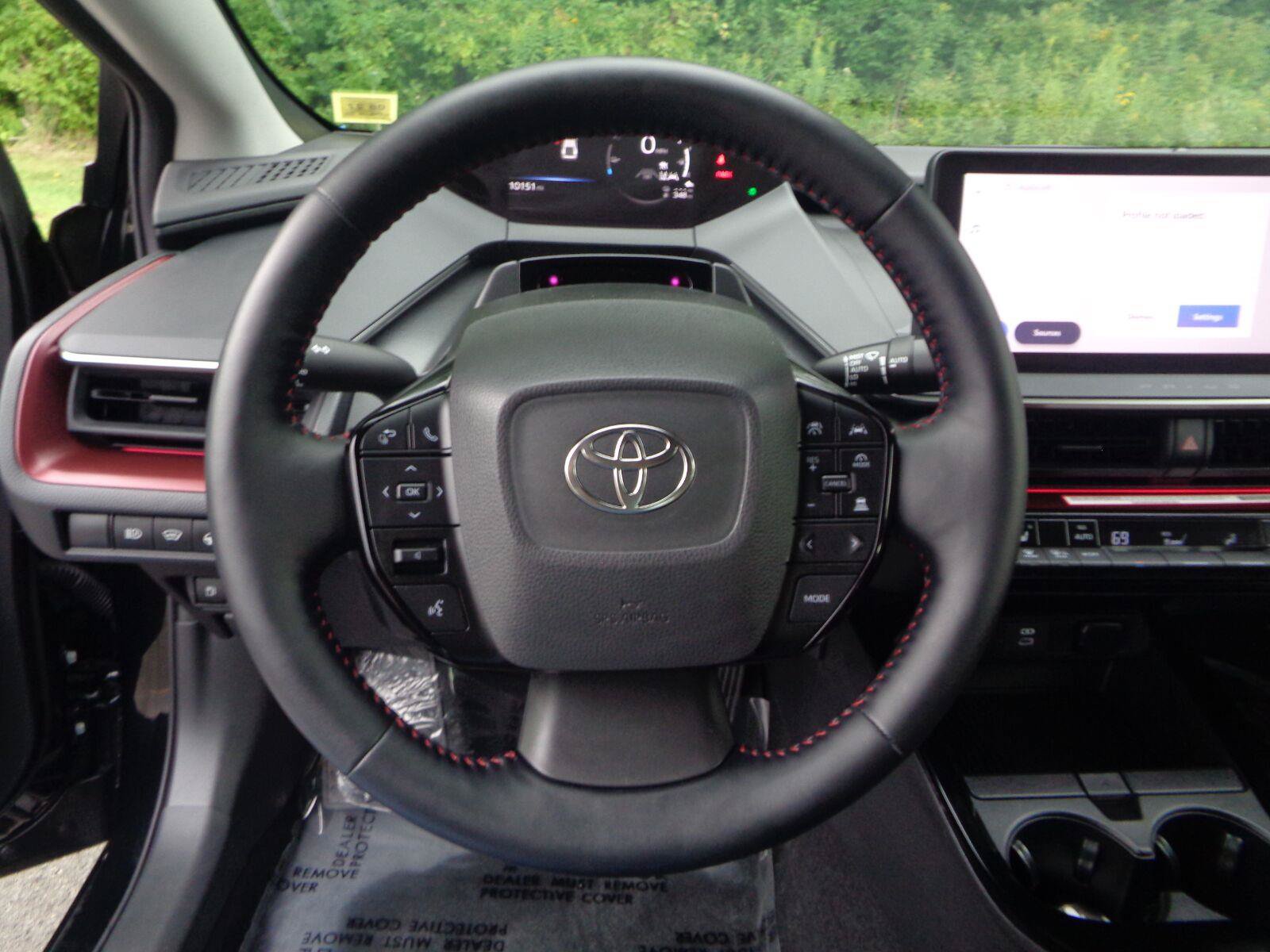 Used 2023 Toyota Prius Prime FWD image 10