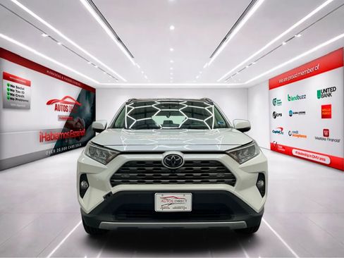 Used 2020 Toyota RAV4 Limited AWD/4WD image 3