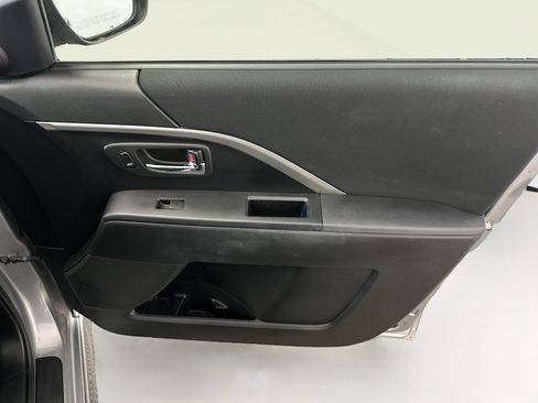 Used 2012 MAZDA MAZDA5 Grand Touring FWD image 33