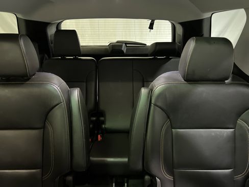 Certified 2020 Chevrolet Traverse LT w/ LT Premium Package image 19