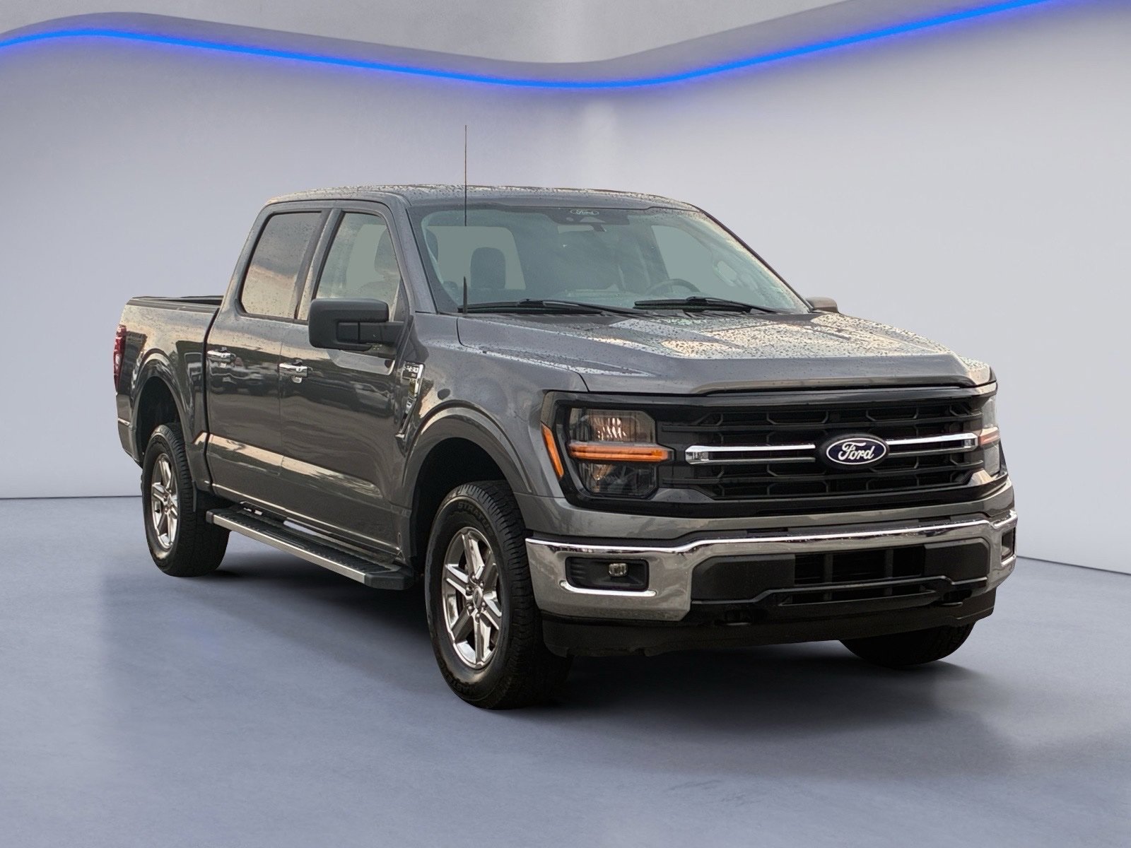Used 2025 Ford F150 XLT w/ Equipment Group 301A Standard AWD/4WD image 5