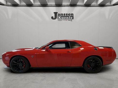 Used 2023 Dodge Challenger SRT Hellcat RWD image 1