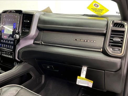 Used 2020 RAM 2500 Limited image 15