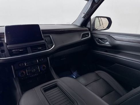Used 2022 Chevrolet Tahoe LT w/ Luxury Package RWD image 25