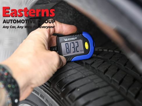 Used 2025 Dodge Durango R/T AWD/4WD image 30