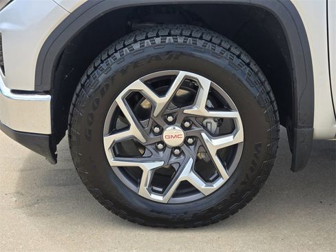 Used 2022 GMC Sierra 1500 SLT w/ SLT Premium Plus Package image 27