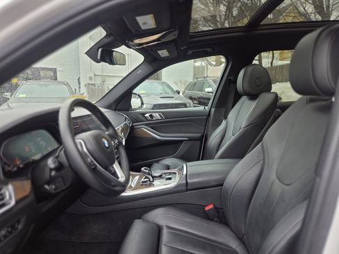 Used 2020 BMW X5 xDrive40i w/ Premium Package image 17