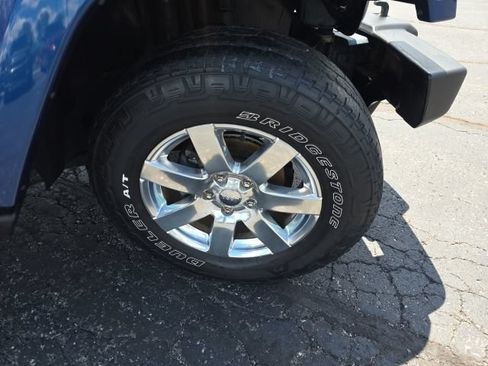 Used 2010 Jeep Wrangler Sahara w/ Dual Top Group AWD/4WD image 38