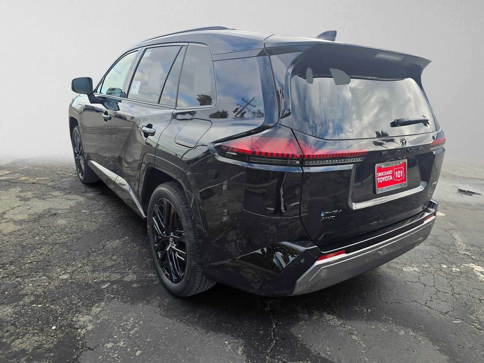 New 2026 Toyota RAV4 XSE w/ Panoramic Sun Roof Package AWD/4WD image 5