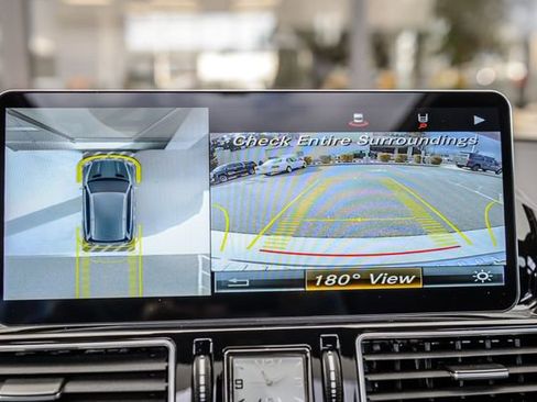 Used 2018 Mercedes-Benz GLS 450 4MATIC w/ Premium Package image 21