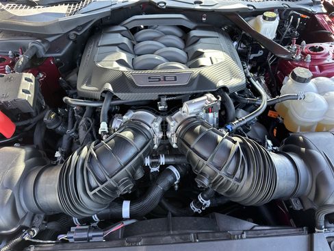 Used 2025 Ford Mustang GT Premium RWD image 10