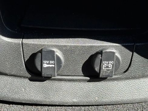 Used 2017 Dodge Grand Caravan SE FWD image 25