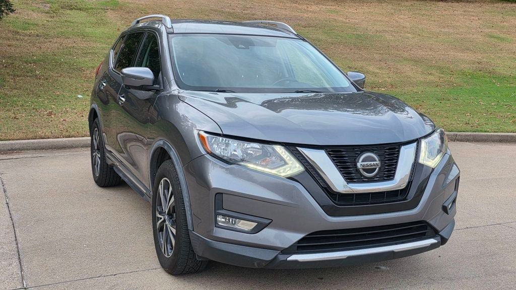 Used 2018 Nissan Rogue SL AWD/4WD image 2