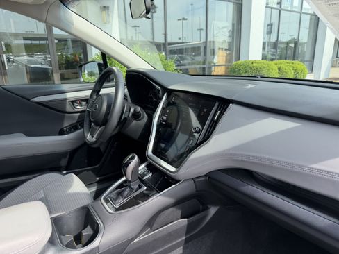 Used 2022 Subaru Outback Premium AWD/4WD image 27