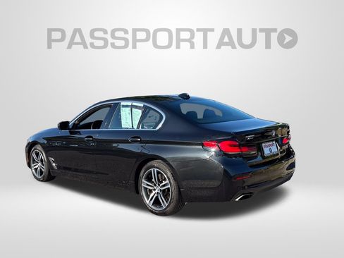 Used 2021 BMW 530i xDrive w/ Convenience Package AWD/4WD image 3