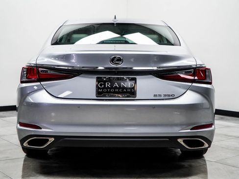 Used 2024 Lexus ES 350 w/ Premium Package image 9