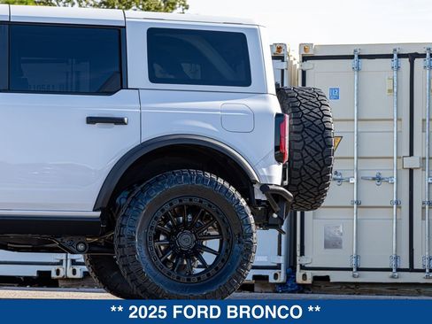 New 2025 Ford Bronco Badlands AWD/4WD image 30